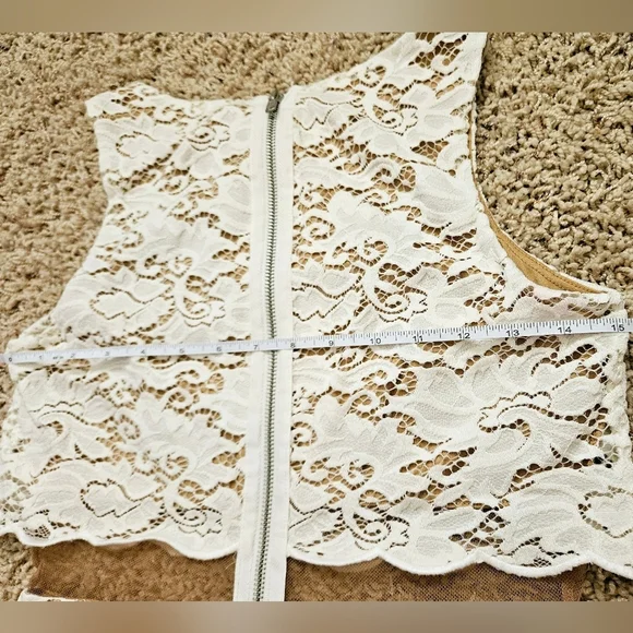 Bailey 44 White Lace Desert Moon Dress - size 4 - Picture 9 of 12